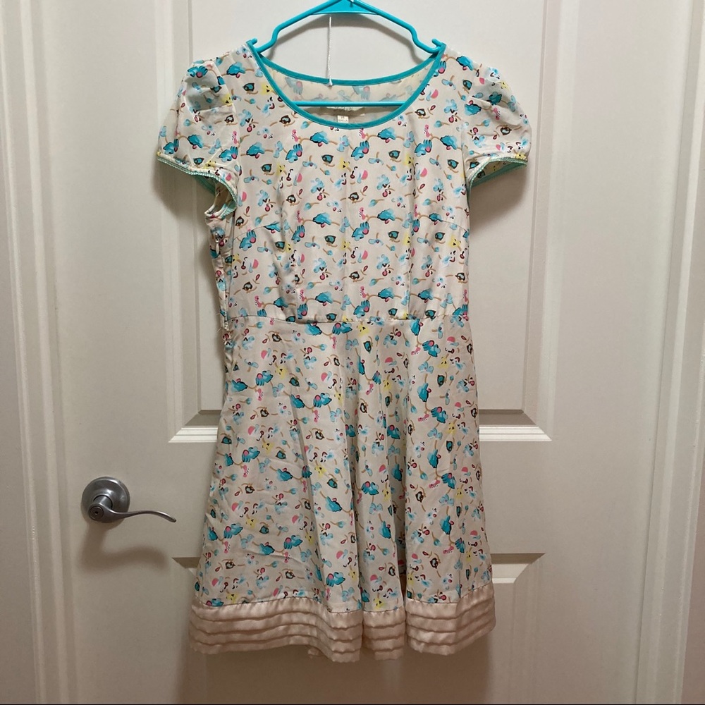 Women dress